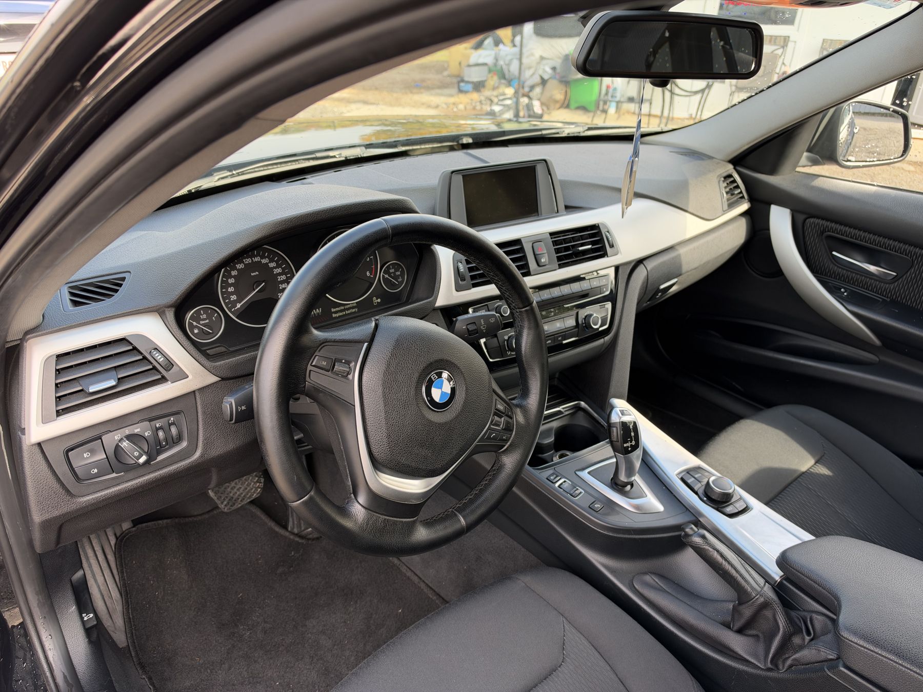 BMW 318d – poza 9